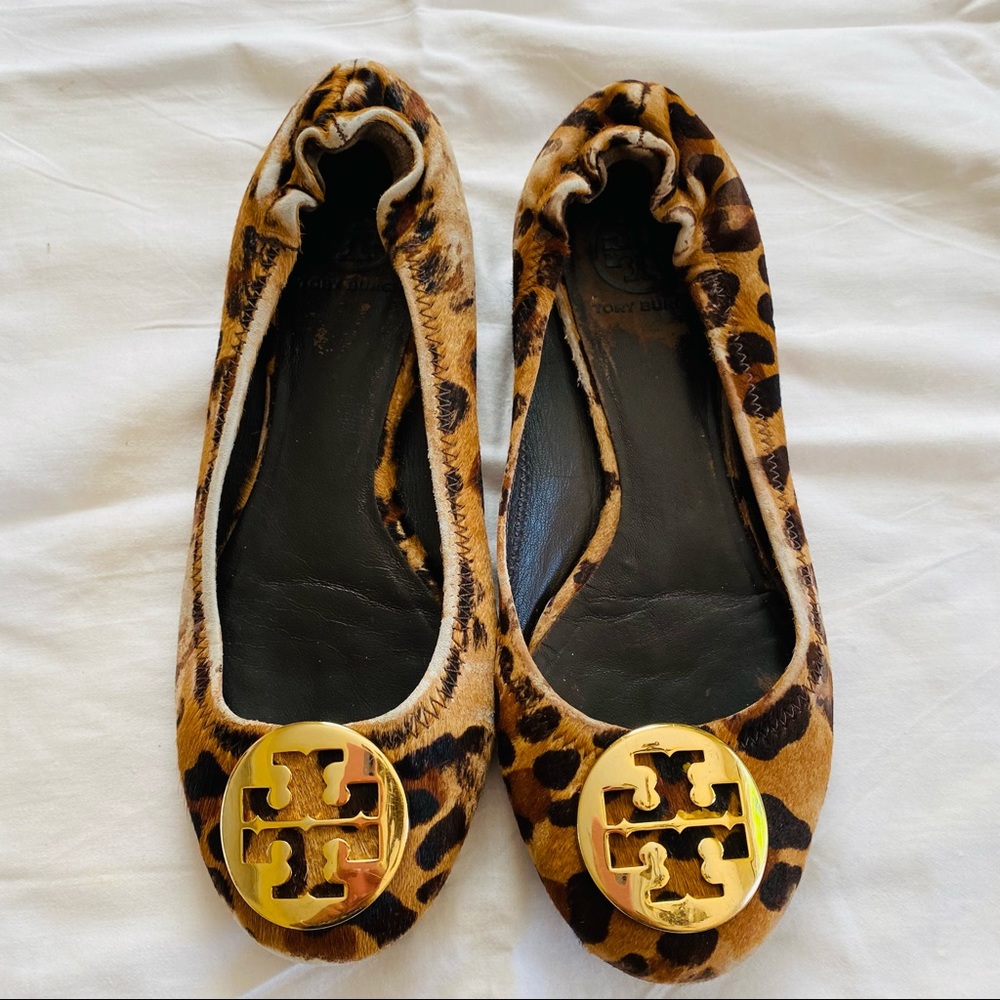 Tory Burch Calf hair Leopard flats.SZ 7 1/2. Comfy